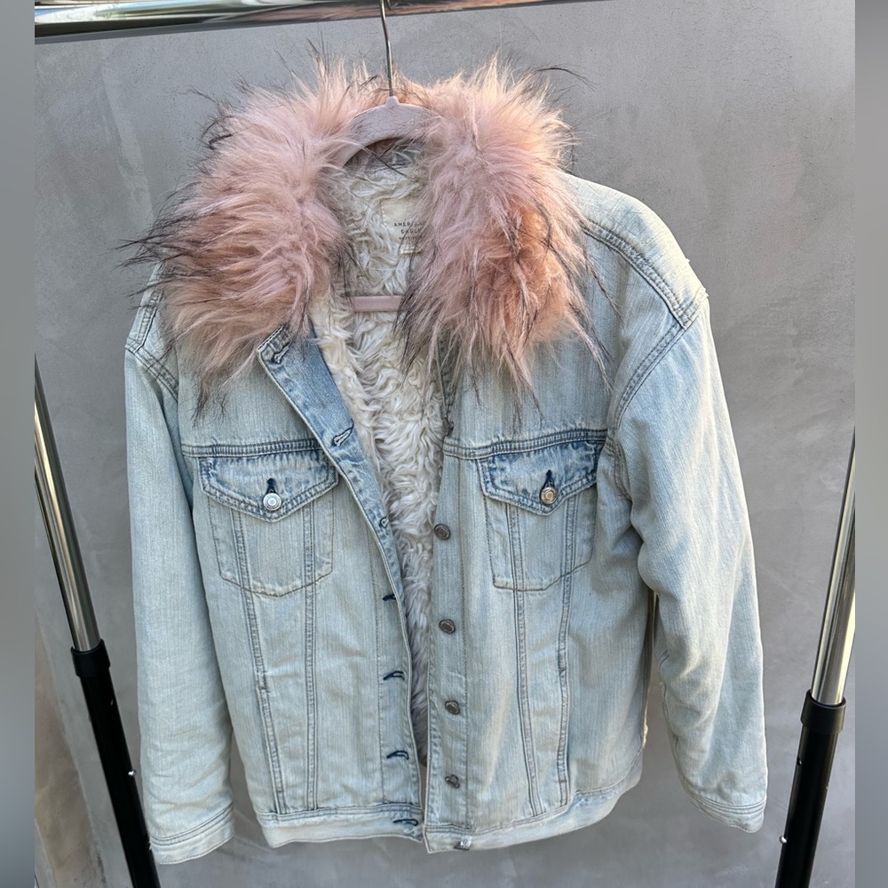 Fur-lined denim jacket with pink fur collar, size M